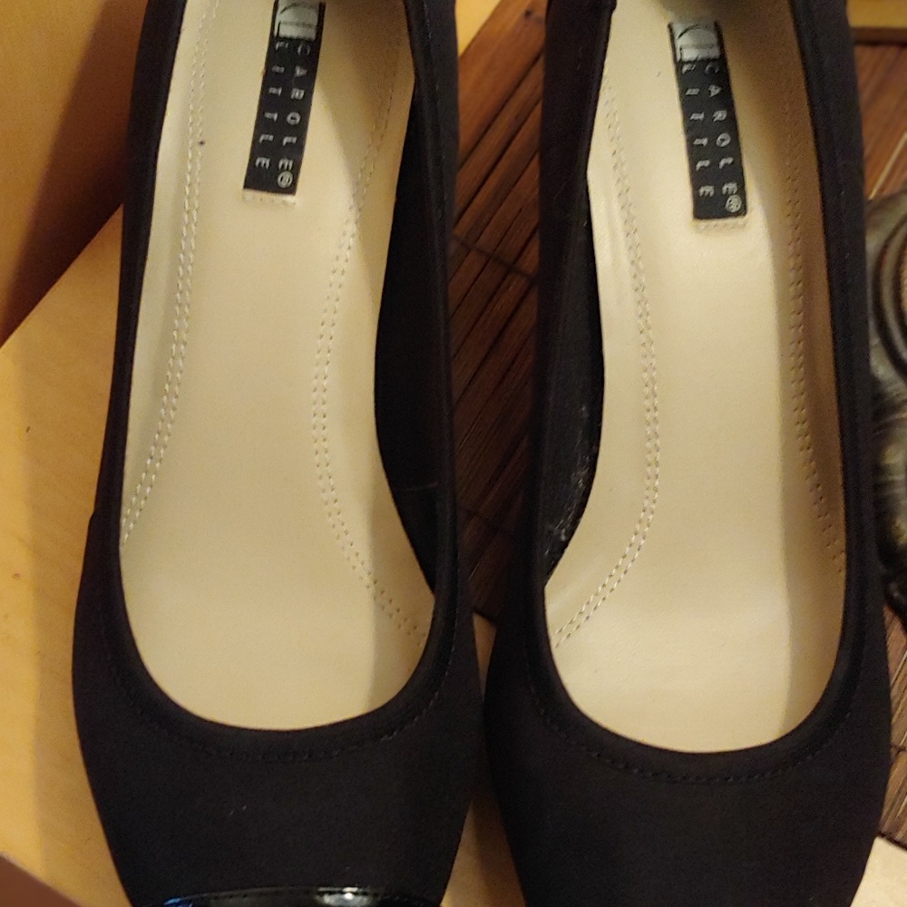 Carol Little kitten pump